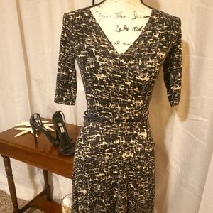 Gilli dress - Black & Cream Print - Faux Wrap - XS